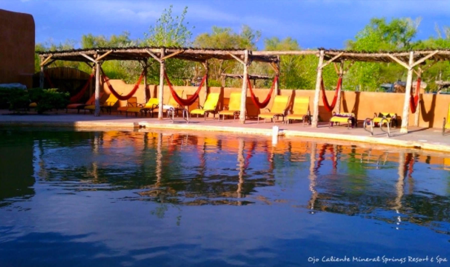 Heiße Quellen USA: 37 Tipps nach Bundesstaat in 2026 26 Ojo Caliente Mineral Springs (Ojo Caliente, New Mexico)