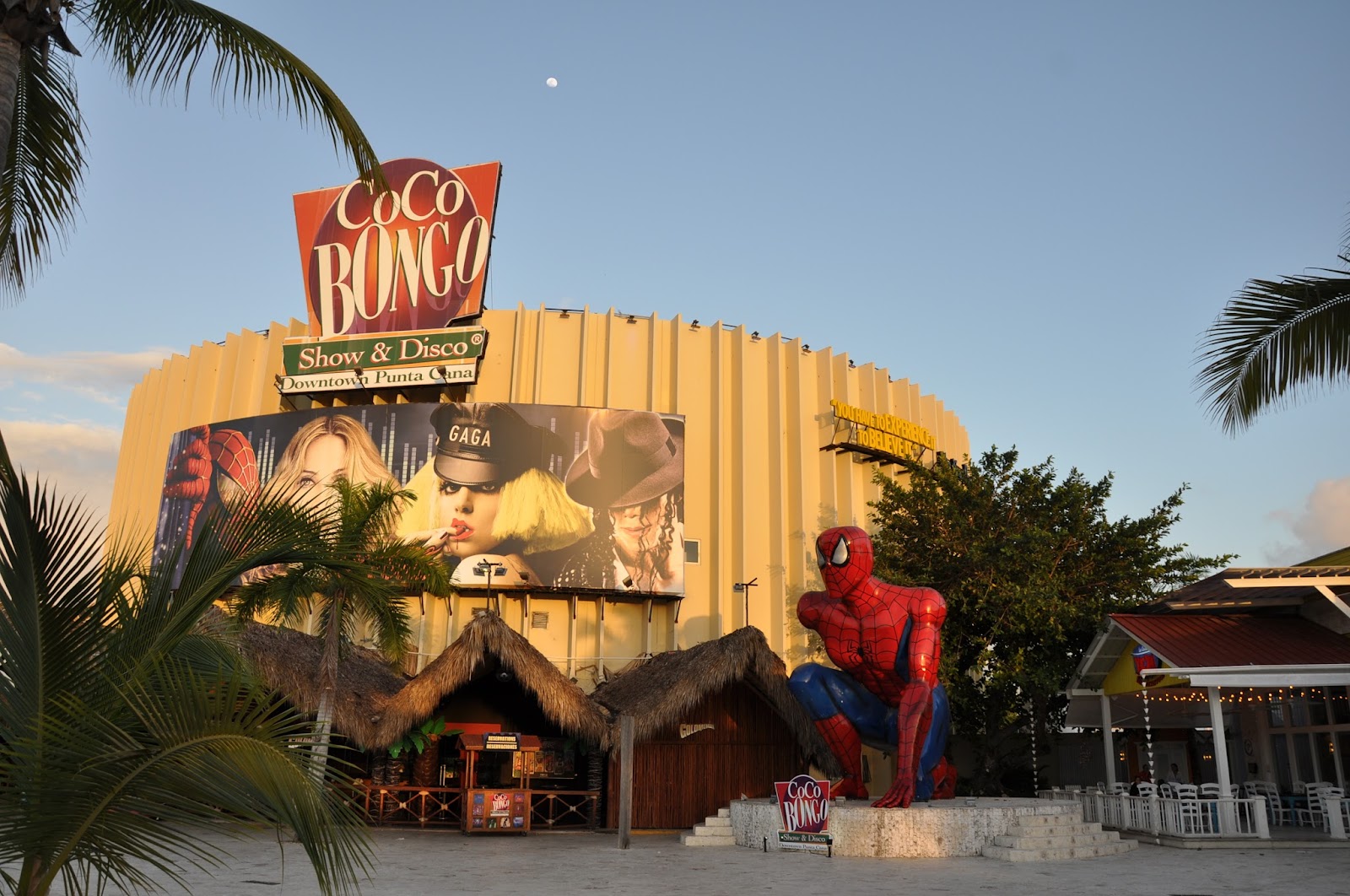 Punta Cana, Dominikai Köztársaság: 20 tipp, mit láss és csinálj 2026-ban 14 Az esti Downtown Punta Cana