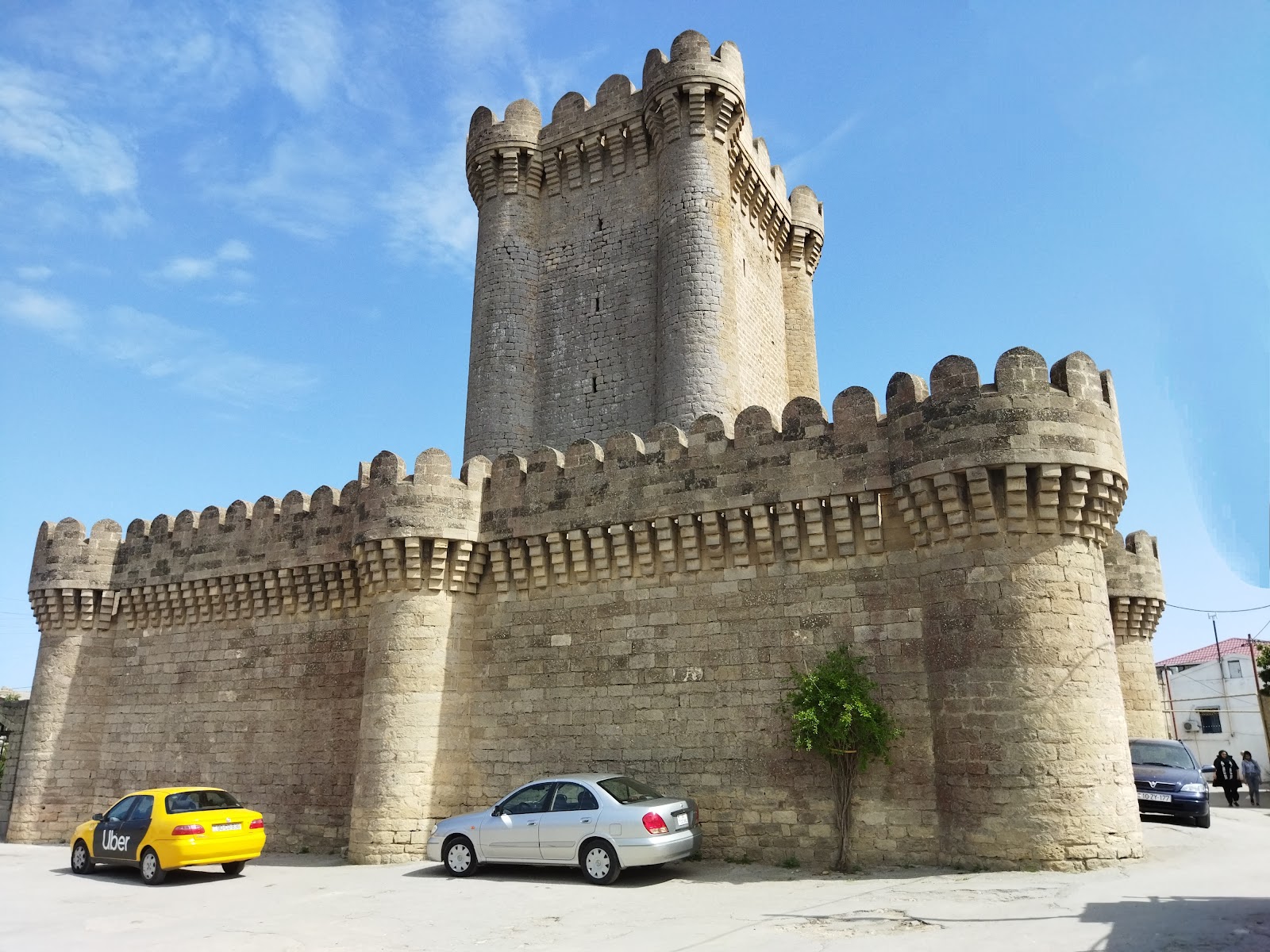 Baku, Aserbaidschan: 22 Tipps, was man sehen und unternehmen kann 2026 20 Festung in Mardakan auf Abşeron