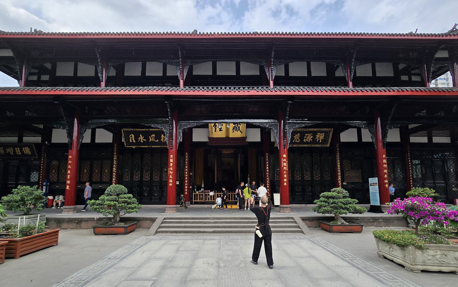 Chengdu, Chiny: 22 porady, co zobaczyć i robić w 2026 roku 8 Dziedziniec świątyni Daci