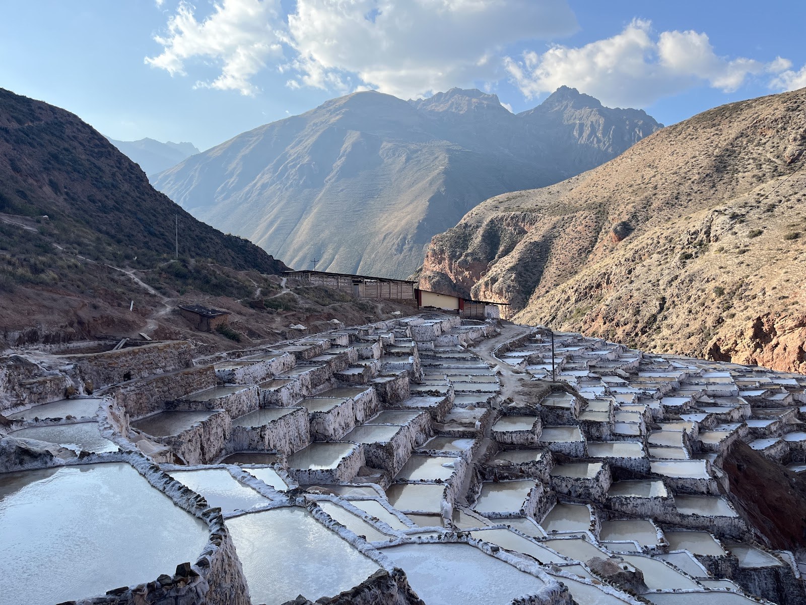 Cusco, Peru: 22 Tipps für Sehenswürdigkeiten und Aktivitäten 2026 18 Salzfelder von Maras im Heiligen Tal