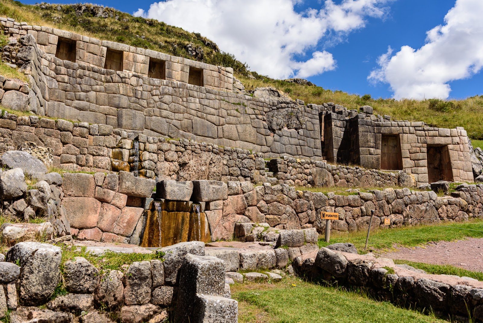 Cusco, Peru: 22 Tipps für Sehenswürdigkeiten und Aktivitäten 2026 12 Inka-Bäder Tambomachay