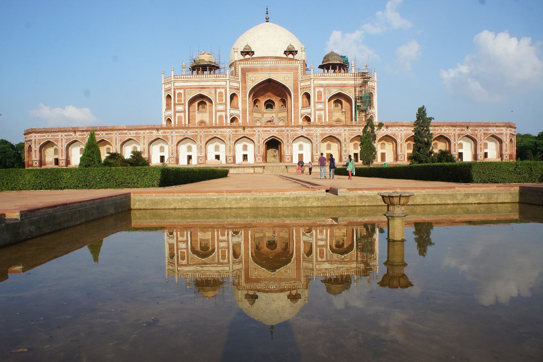 Delhi, India: 22 consejos sobre qué ver y hacer en 2026 1 Tumba de Humayun reflejándose en el agua