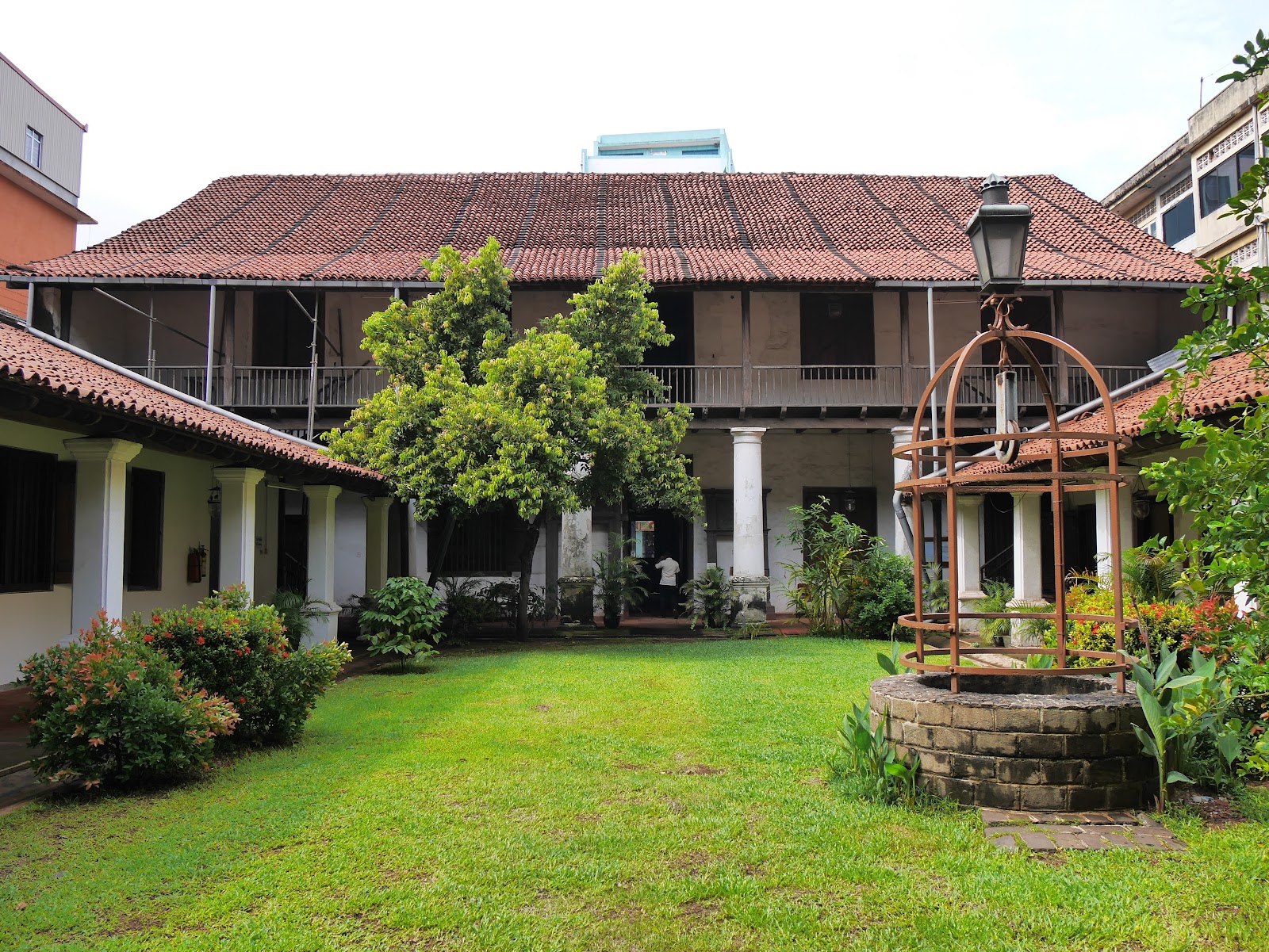 Colombo, Sri Lanka: 22 tips voor wat te zien en doen in 2026 8 Binnenplaats van het Hollands Museum in Colombo