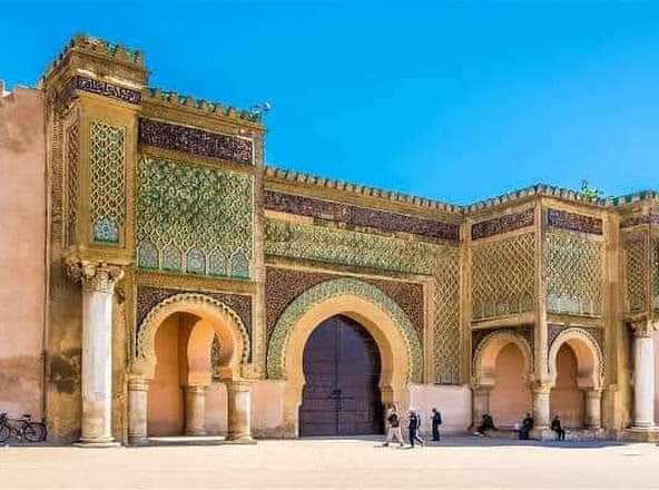 Fès, Marokko: 22 Tipps, was du 2026 sehen und erleben solltest 23 Tor Bab Mansour in Meknès