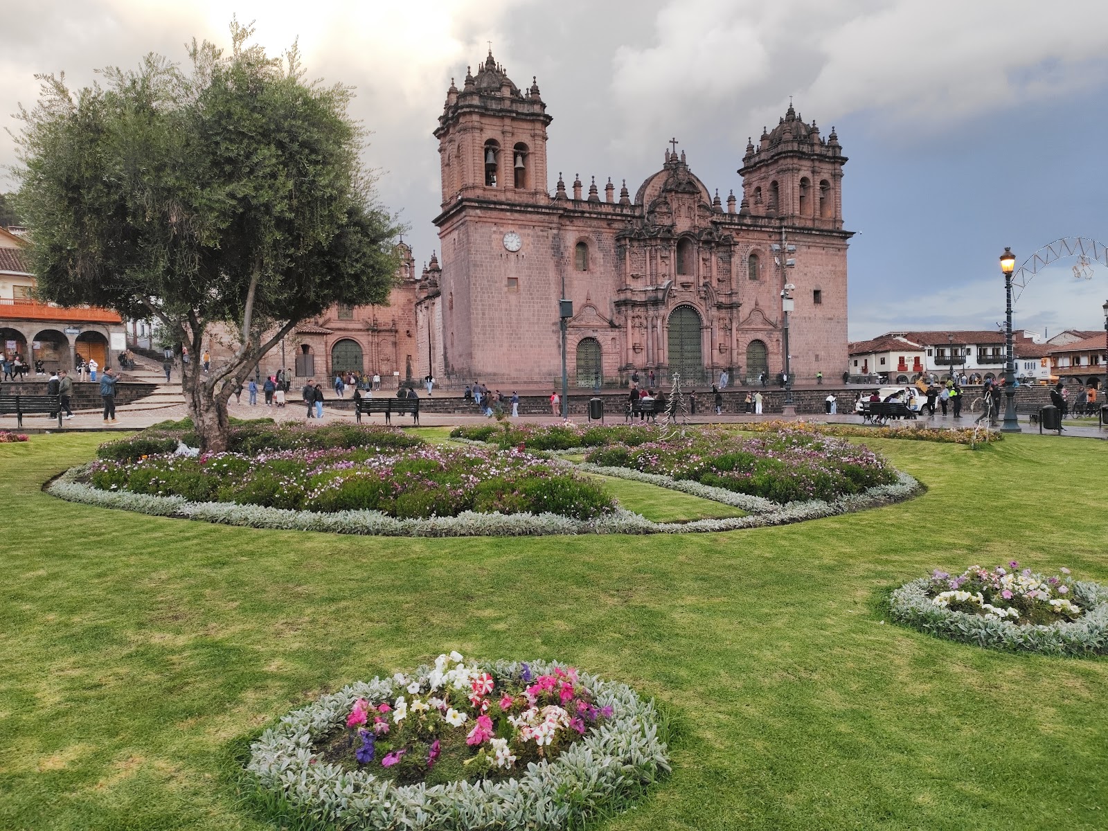 Where to Stay in Cusco Peru: 18 Hotels & Safe Neighborhoods 2026 1 Plaza de Armas in Cusco with cathedral