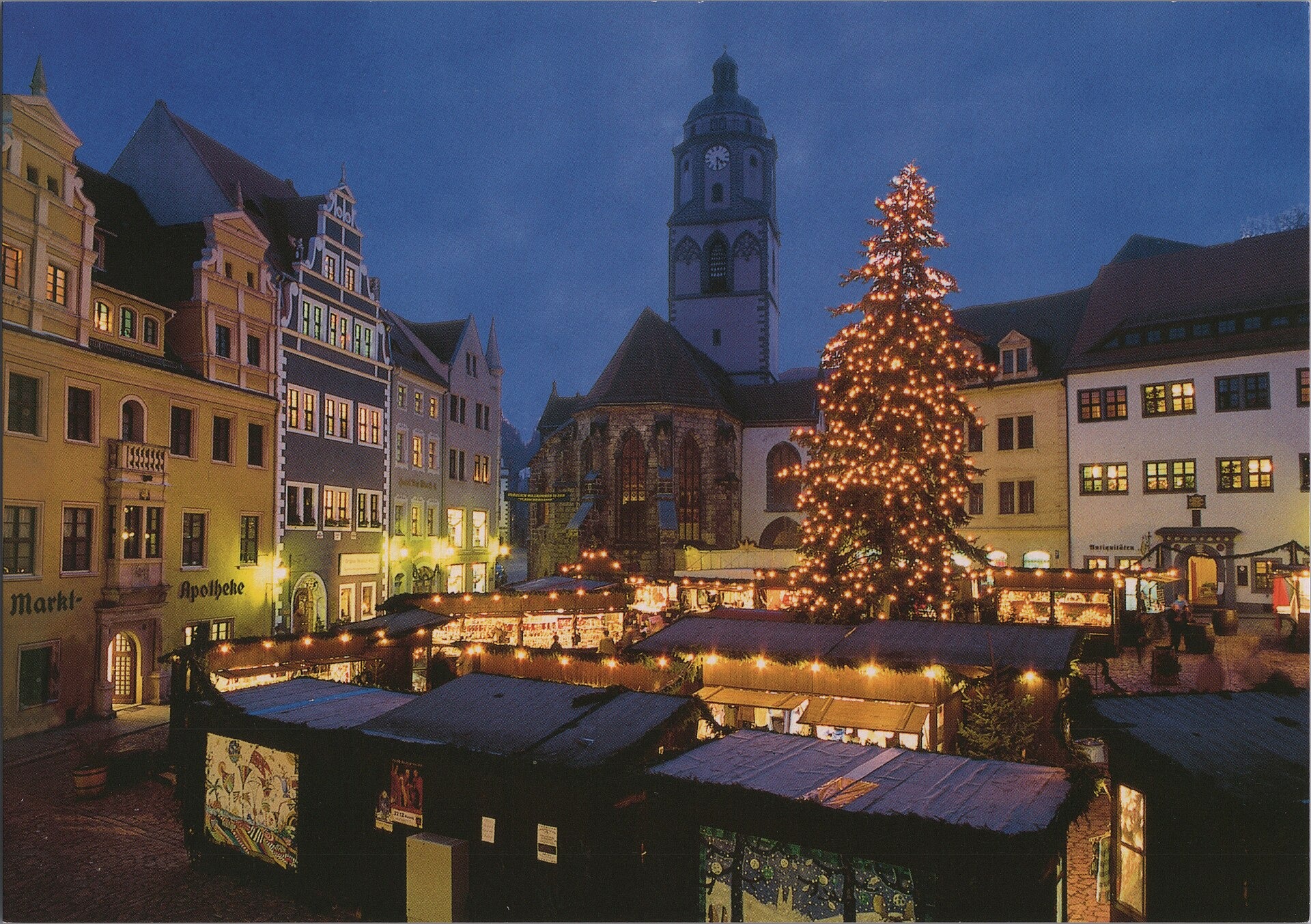 Weihnachtsmärkte in Deutschland an der Grenze 2026: von Pirna bis Passau 2 Weihnachtsmarkt in Meißen von oben